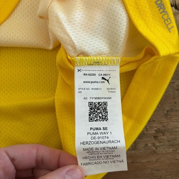 NWT PUMA BORUSSIA DORTMUND 22/23 REPLICA CUP Soccer Jersey - Picture 12 of 14